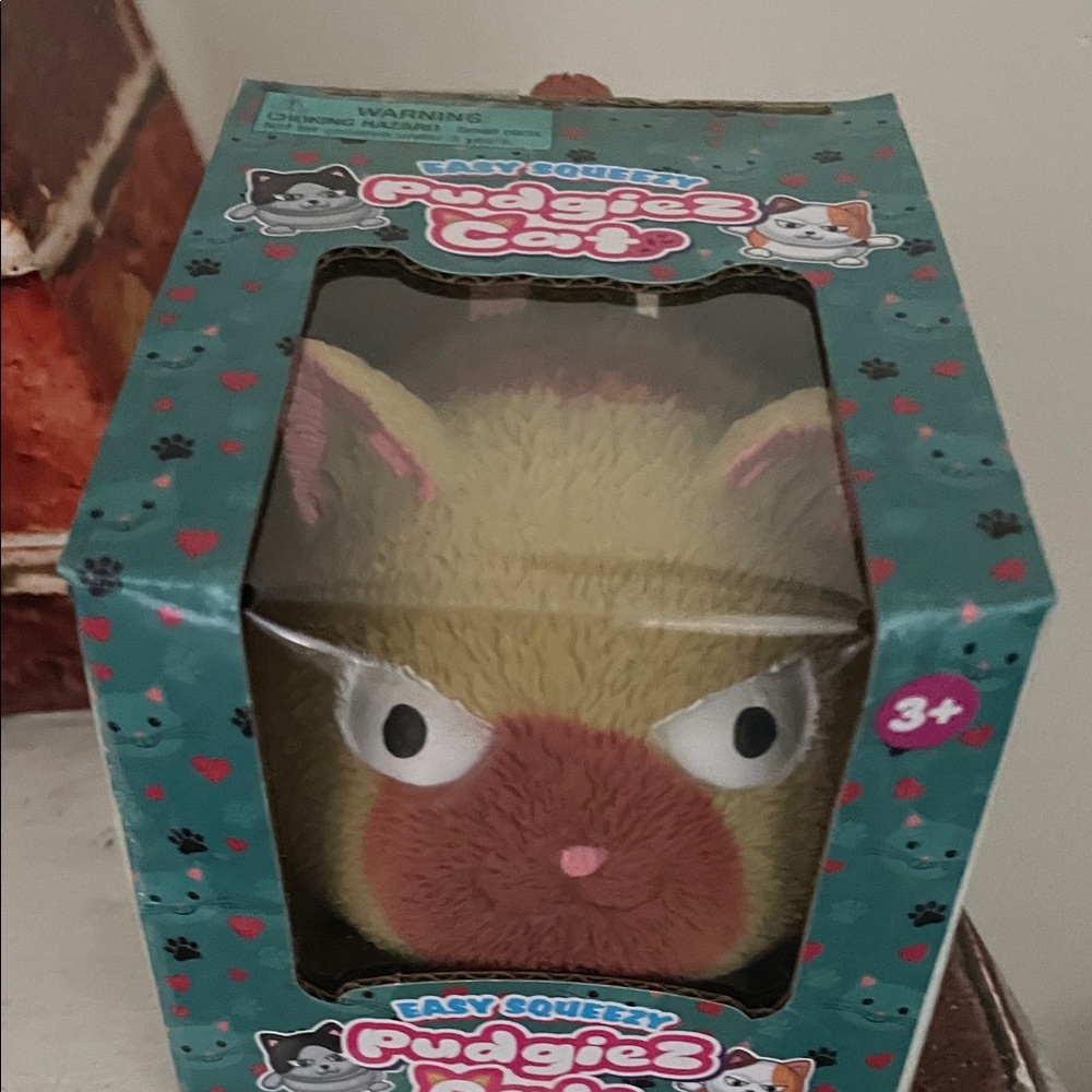 Pudgiez Cat Easy Squeezy Plush Squishy - Yellow & Brown - Picture 7 of 10